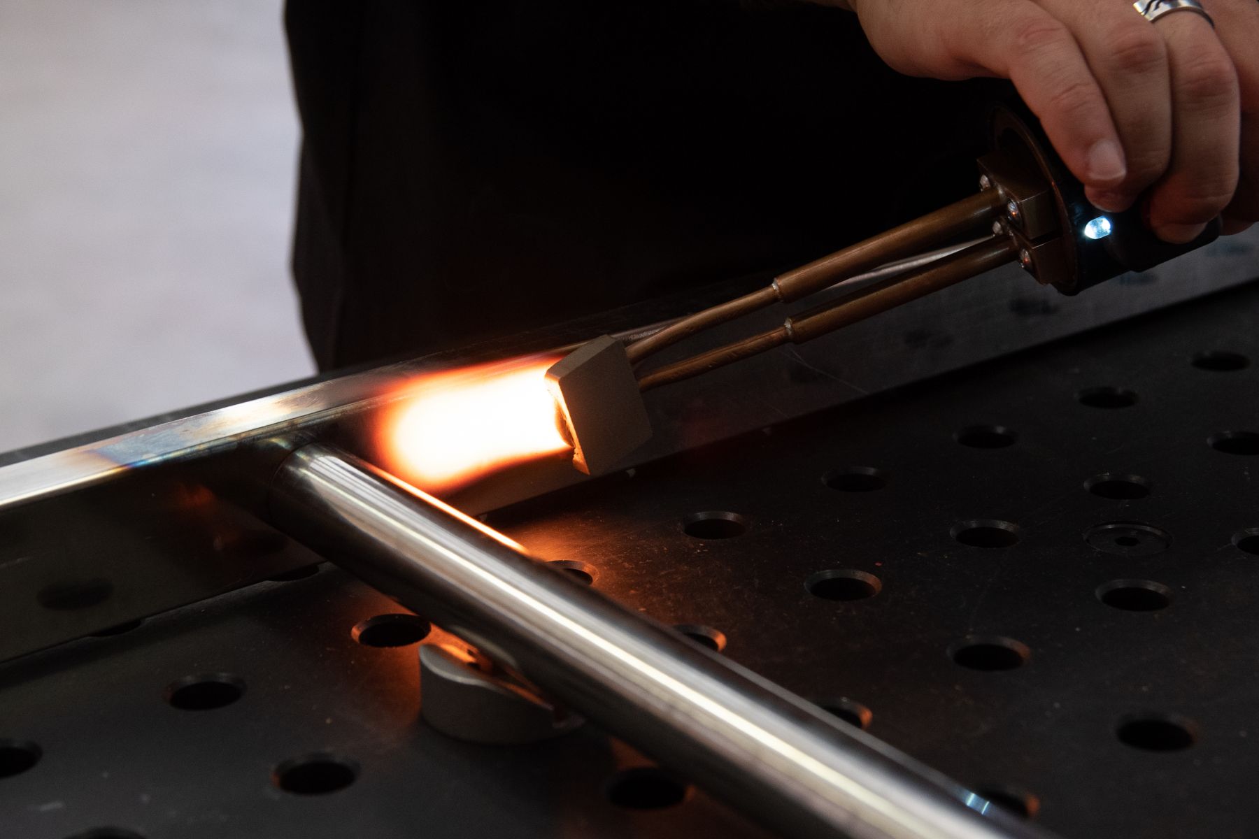 ΕΠΑΓΩΓΙΚΗ ΘΕΡΜΑΝΣΗ / INDUCTION HEATING ΕΠΑΓΩΓΙΚΗ ΘΕΡΜΑΝΣΗ / INDUCTION HEATING